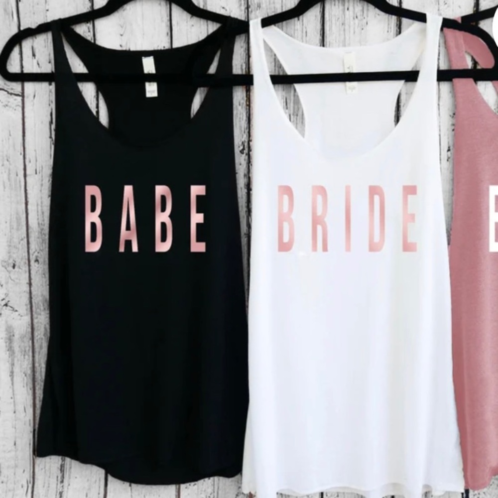 babe tank in black